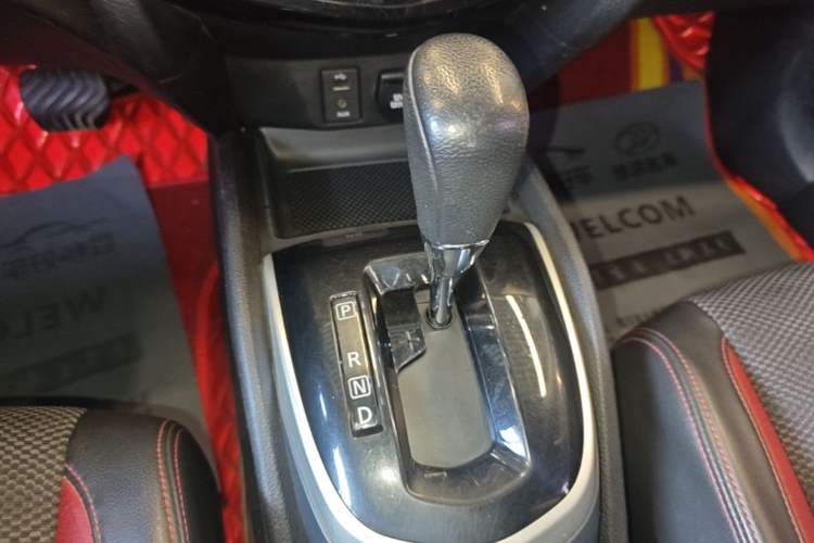 Used Nissan Qashqai 2017 2.0L CVT Smart Enjoyment Version China V Standard Gear Lever