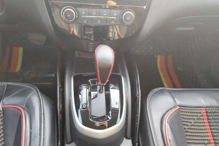 Used Nissan Qashqai 2017 2.0L CVT Luxury Edition China V Standard Gear Lever