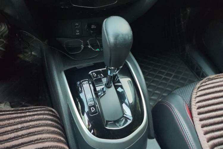 Used Nissan Qashqai 2017 2.0L CVT Smart Enjoyment Version China V Standard Gear Lever