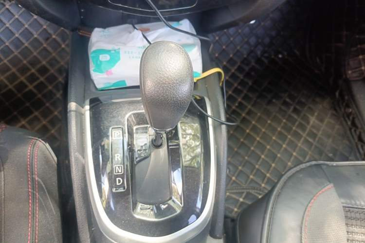 Used Nissan Qashqai 2017 2.0L CVT Elite Edition China V Standard Gear Lever