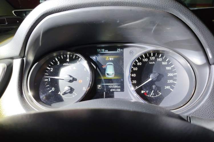 Used Nissan Qashqai 2017 2.0L CVT Smart Enjoyment Version China V Standard Instrument Cluster