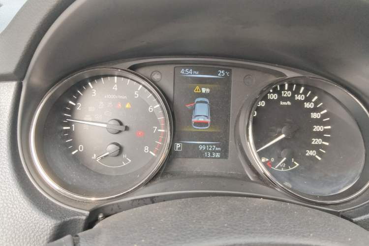 Used Nissan Qashqai 2017 2.0L CVT Smart Enjoyment Version China V Standard Instrument Cluster