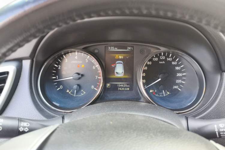 Used Nissan Qashqai 2017 2.0L CVT Smart Enjoyment Version China V Standard Instrument Cluster