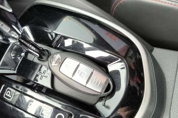 Used Nissan Qashqai 2017 2.0L CVT Luxury Edition China V Standard Interior 1