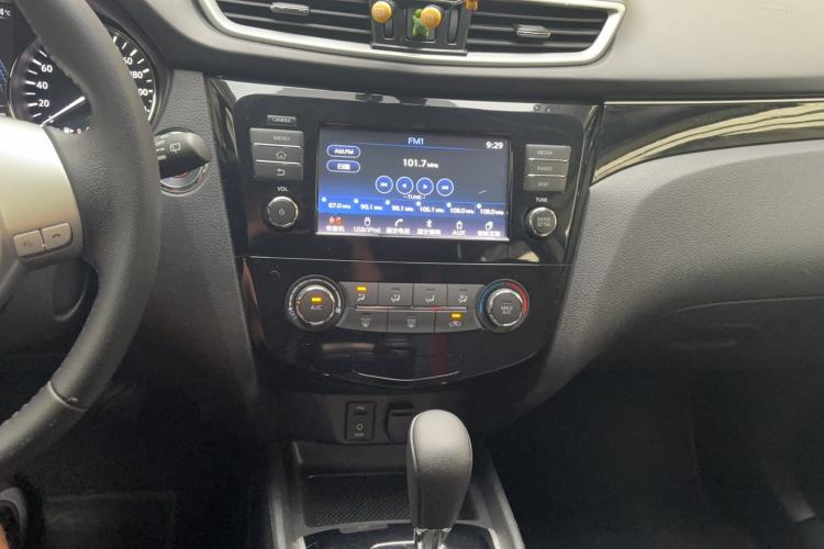 Used Nissan Qashqai 2017 2.0L CVT Luxury Edition China V Standard Interior 5