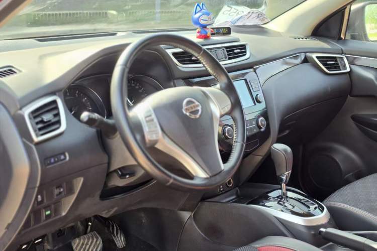 Used Nissan Qashqai 2017 2.0L CVT Smart Enjoyment Version China V Standard Interior 6