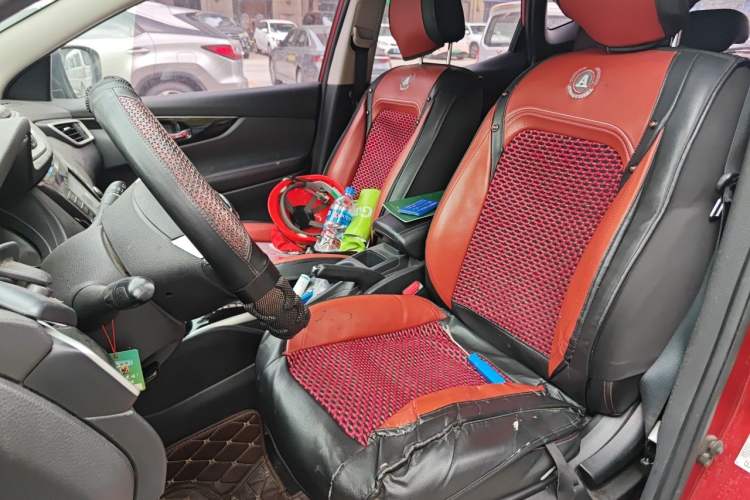 Used Nissan Qashqai 2017 2.0L CVT Smart Enjoyment Version China V Standard Left Front Seat