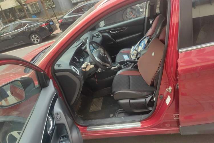 Used Nissan Qashqai 2017 2.0L CVT Smart Enjoyment Version China V Standard Left Front Seat
