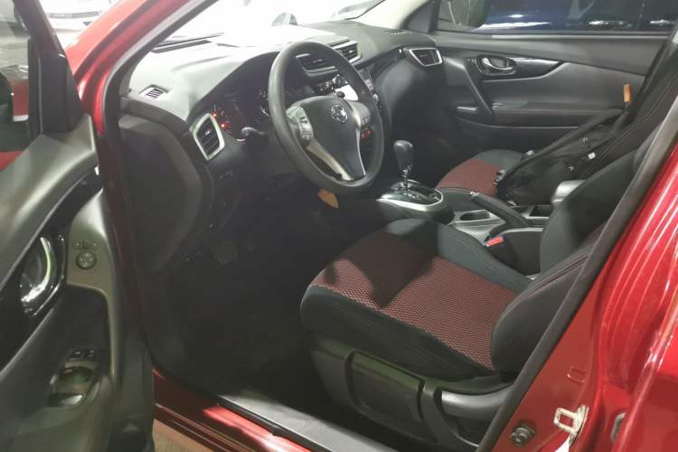 Used Nissan Qashqai 2017 2.0L CVT Elite Edition China V Standard Left Front Seat