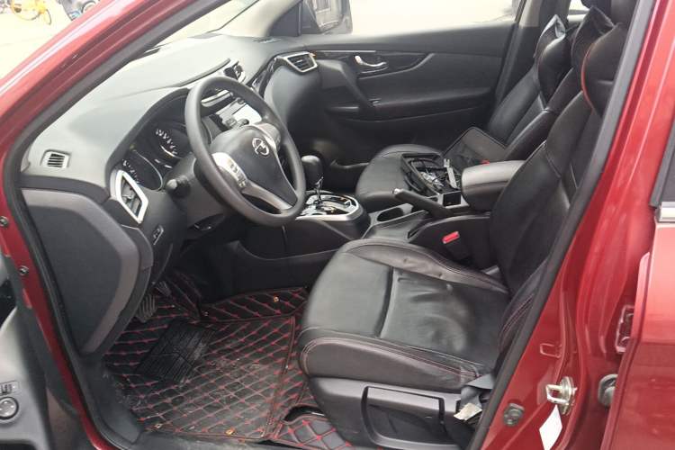 Used Nissan Qashqai 2017 2.0L CVT Elite Edition China V Standard Left Front Seat