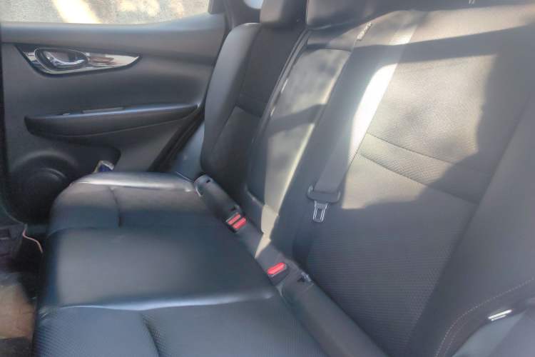 Used Nissan Qashqai 2017 2.0L CVT Luxury Edition China VI Standard Left Rear Seat