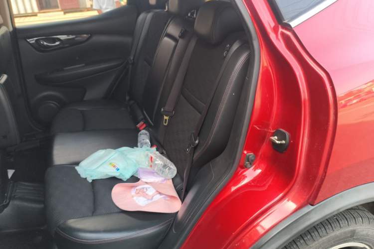Used Nissan Qashqai 2017 2.0L CVT Smart Enjoyment Version China V Standard Left Rear Seat