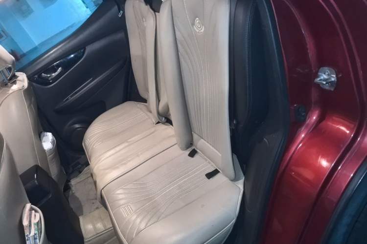 Used Nissan Qashqai 2017 2.0L CVT Luxury Edition China V Standard Left Rear Seat