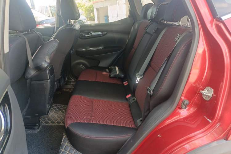 Used Nissan Qashqai 2017 2.0L CVT Elite Edition China V Standard Left Rear Seat