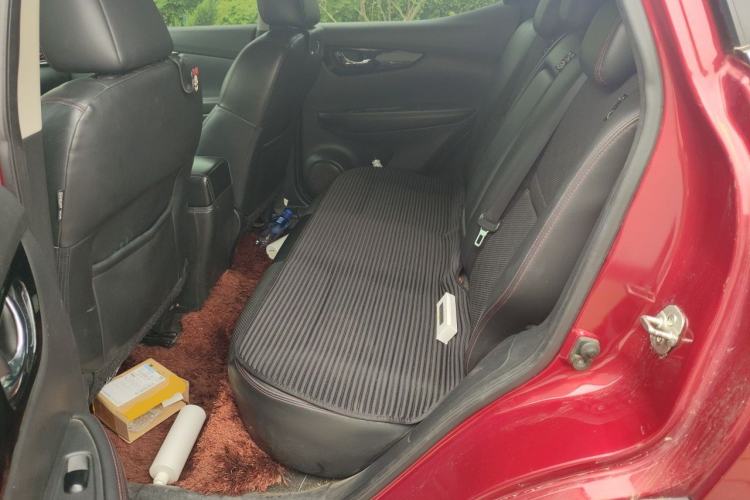 Used Nissan Qashqai 2017 2.0L CVT Luxury Edition China V Standard Left Rear Seat