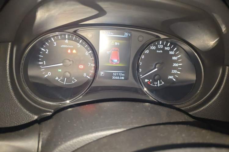 Used Nissan Qashqai 2017 2.0L CVT Elite Edition China V Standard Odometer Close Up