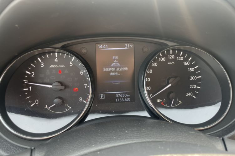Used Nissan Qashqai 2017 2.0L CVT Luxury Edition China V Standard Odometer Close Up