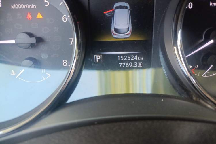 Used Nissan Qashqai 2017 2.0L CVT Elite Edition China V Standard Odometer Close Up