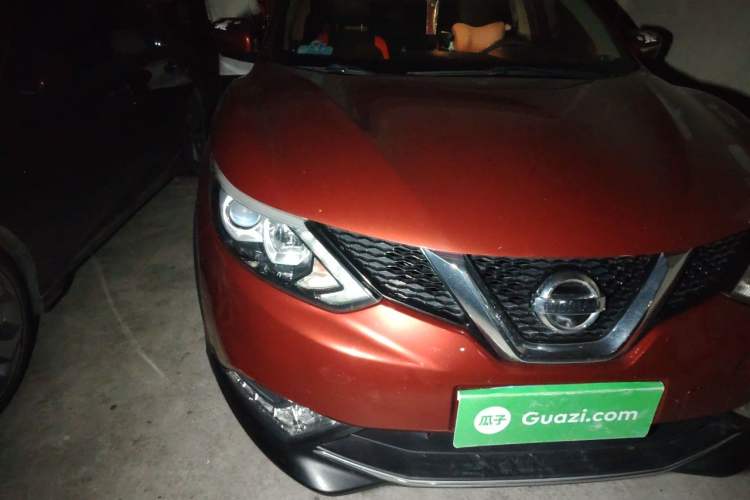 Used Nissan Qashqai 2017 2.0L CVT Elite Edition China V Standard Right Front Headlight