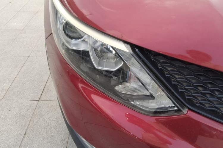 Used Nissan Qashqai 2017 2.0L CVT Smart Enjoyment Version China V Standard Right Front Headlight