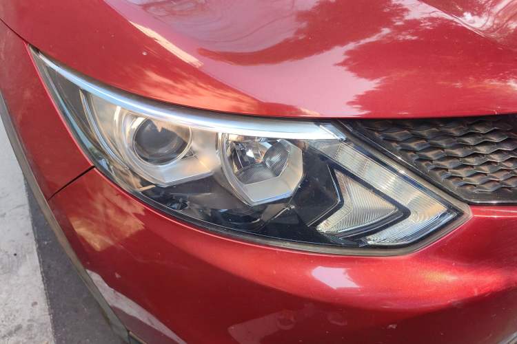 Used Nissan Qashqai 2017 2.0L CVT Luxury Edition China VI Standard Right Front Headlight