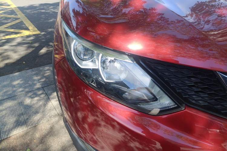 Used Nissan Qashqai 2017 2.0L CVT Elite Edition China V Standard Right Front Headlight