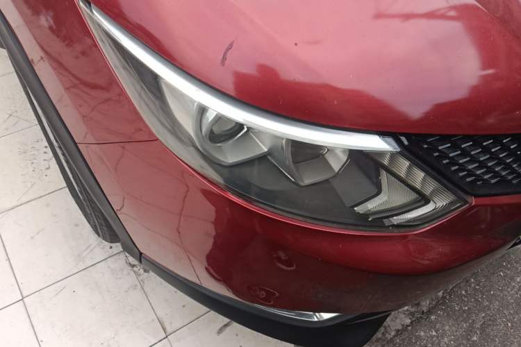 Used Nissan Qashqai 2017 2.0L CVT Elite Edition China V Standard Right Front Headlight