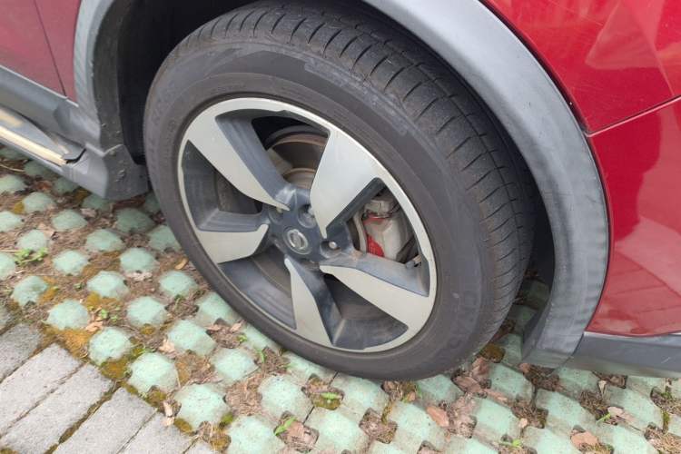 Used Nissan Qashqai 2017 2.0L CVT Luxury Edition China V Standard Right Front Wheel Hub