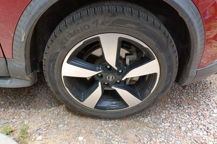 Used Nissan Qashqai 2017 2.0L CVT Luxury Edition China V Standard Right Front Wheel Hub