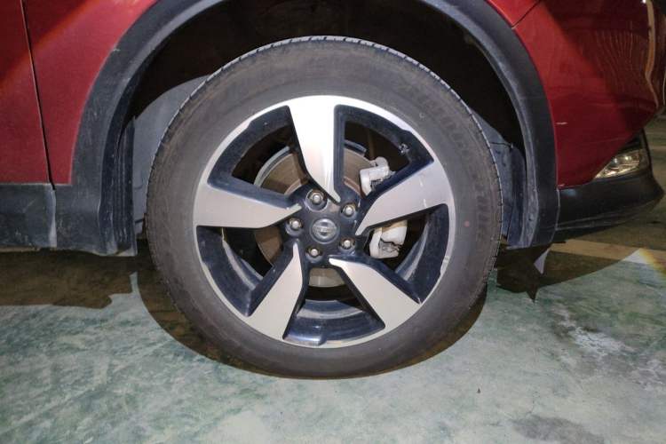 Used Nissan Qashqai 2017 2.0L CVT Luxury Edition China V Standard Right Front Wheel Hub