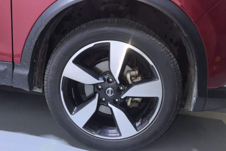 Used Nissan Qashqai 2017 2.0L CVT Luxury Edition China V Standard Right Front Wheel Hub