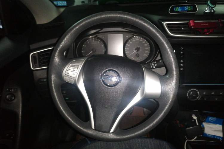 Used Nissan Qashqai 2017 2.0L CVT Elite Edition China V Standard Steering Wheel