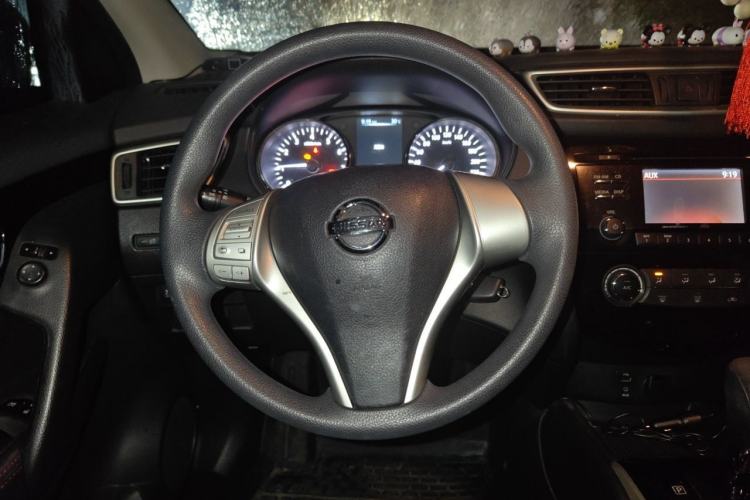 Used Nissan Qashqai 2017 2.0L CVT Elite Edition China V Standard Steering Wheel