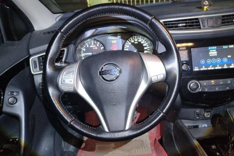 Used Nissan Qashqai 2017 2.0L CVT Luxury Edition China V Standard Steering Wheel