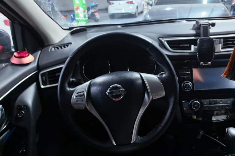 Used Nissan Qashqai 2017 2.0L CVT Luxury Edition China VI Standard Steering Wheel