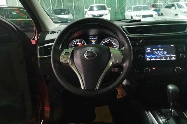 Used Nissan Qashqai 2017 2.0L CVT Elite Edition China V Standard Steering Wheel