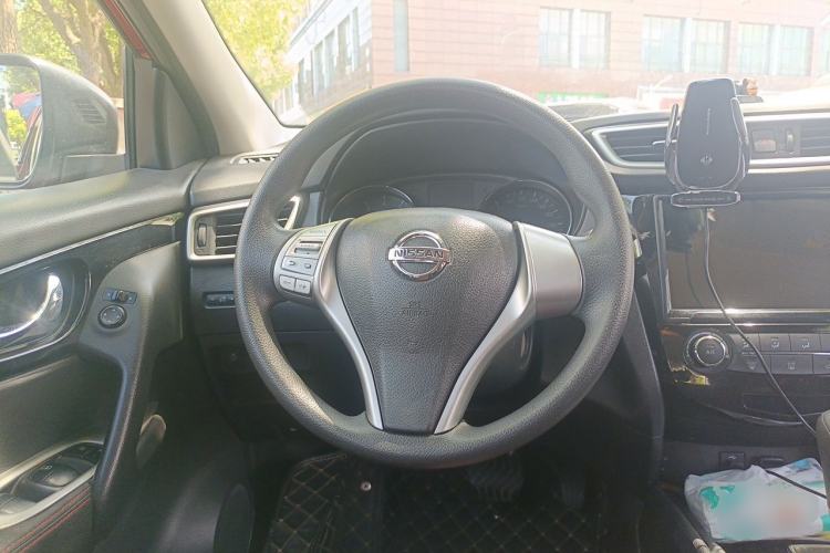 Used Nissan Qashqai 2017 2.0L CVT Elite Edition China V Standard Steering Wheel