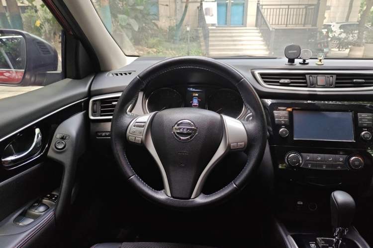 Used Nissan Qashqai 2017 2.0L CVT Luxury Edition China V Standard Steering Wheel