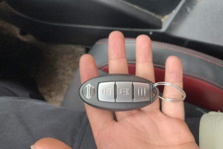 Used Nissan Qashqai 2017 2.0L CVT Luxury Edition China V Standard Vehicle Key