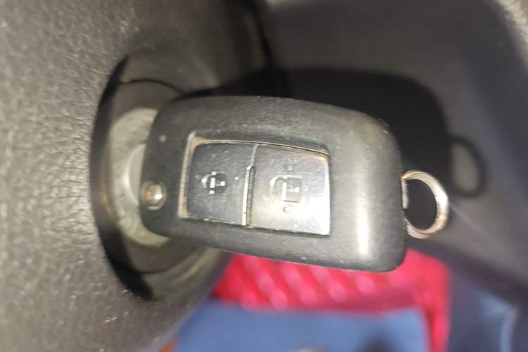 Used Nissan Qashqai 2017 2.0L CVT Smart Enjoyment Version China V Standard Vehicle Key