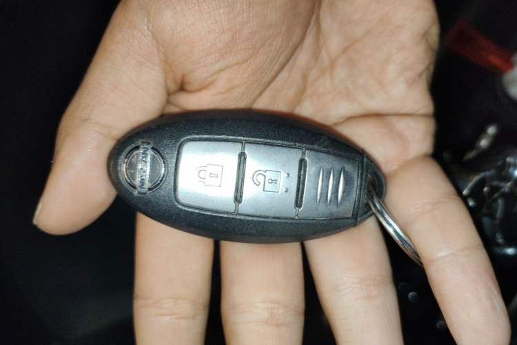 Used Nissan Qashqai 2017 2.0L CVT Luxury Edition China V Standard Vehicle Key