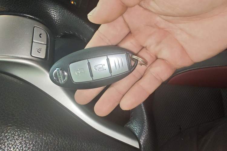 Used Nissan Qashqai 2017 2.0L CVT Luxury Edition China V Standard Vehicle Key