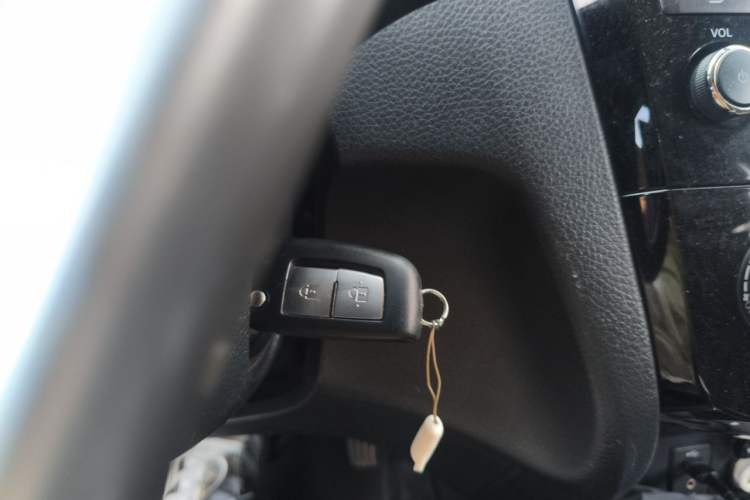Used Nissan Qashqai 2017 2.0L CVT Smart Enjoyment Version China V Standard Vehicle Key