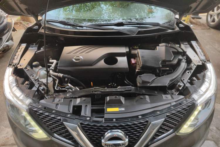 Used Nissan Qashqai 2017 2.0L CVT Smart Enjoyment Version China V Standard Engine Bay