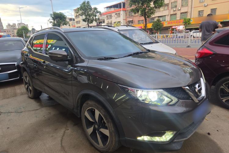Used Nissan Qashqai 2017 2.0L CVT Smart Enjoyment Version China VI Standard Front Right 45 Deg