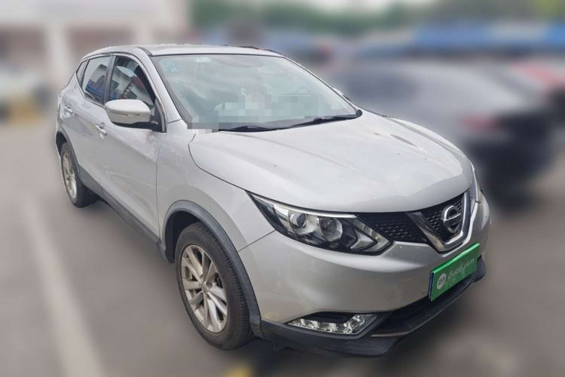 Used Nissan Qashqai 2017 2.0L CVT Elite Edition China V Standard Front Right 45 Deg
