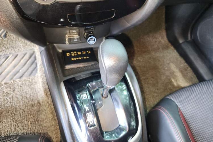 Used Nissan Qashqai 2017 2.0L CVT Luxury Edition China V Standard Gear Lever