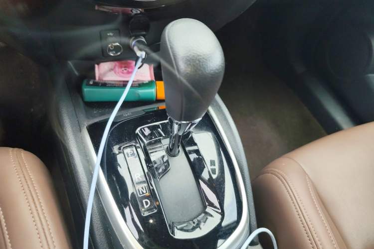 Used Nissan Qashqai 2017 2.0L CVT Elite Edition China V Standard Gear Lever