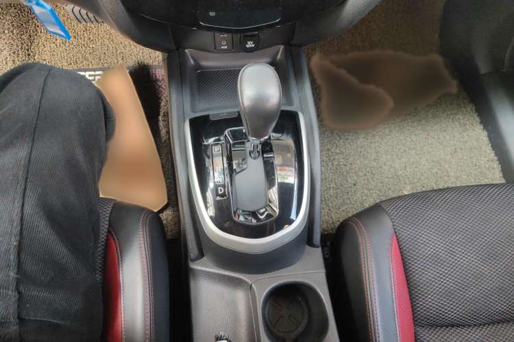 Used Nissan Qashqai 2017 2.0L CVT Smart Enjoyment Version China V Standard Gear Lever