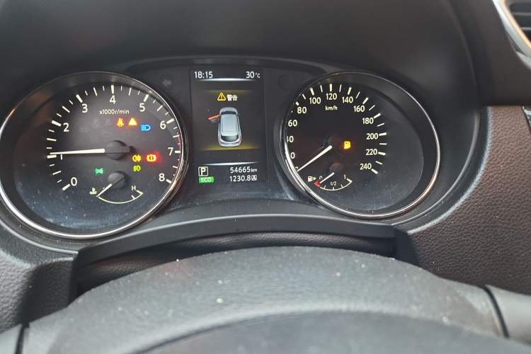 Used Nissan Qashqai 2017 2.0L CVT Smart Enjoyment Version China VI Standard Instrument Cluster